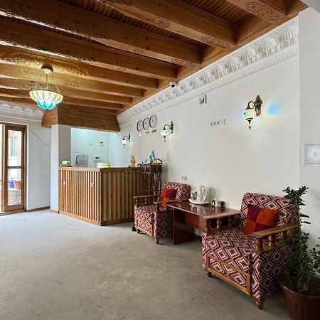 Mahbubakhon Guest House In Old City Buxoro Ngoại thất bức ảnh
